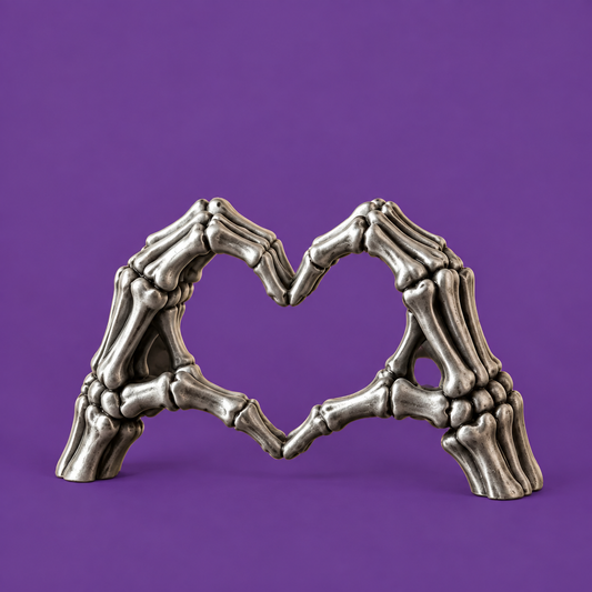 Skeleton Heart – Gothic Decorative Figurine
